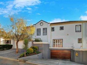 3 Bed House in River Club