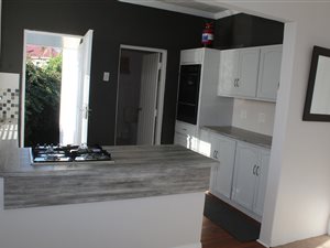 1 Bed House in Richmond Hill