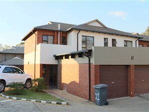 3 Bed Townhouse in Candlewoods Estate