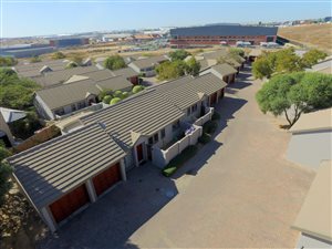 2 Bed Simplex in Valleyview Estate