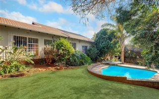 3 Bedroom House in Kloofendal