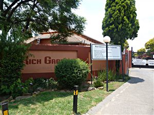 2 Bed Townhouse in Edenglen