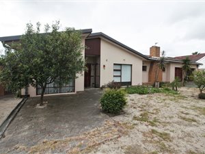 3 Bed House in Kuilsriver