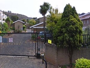 3 Bed Townhouse in Bedford Park