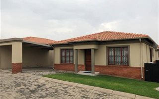 3 Bedroom Cluster in Noordwyk