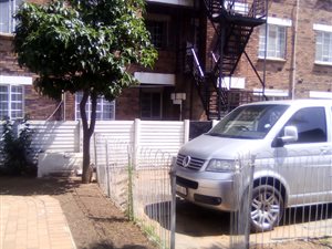 Bachelor apartment in Turffontein
