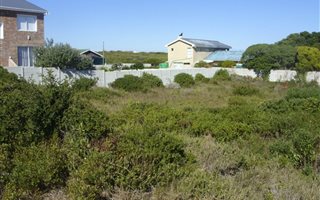798 m² Land available in Pearly Beach