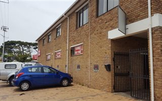 590 m² Office Space in Plumstead