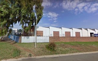 860 m² Industrial space in Chloorkop