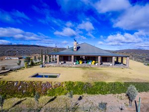 3002 ha Farm in Touws Rivier