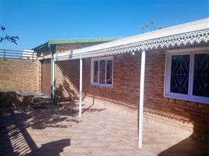 4 Bed Simplex in Stonebridge