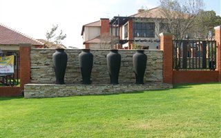 3 Bedroom Apartment in Modderfontein