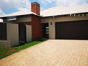 3 Bedroom House in Roodeplaat