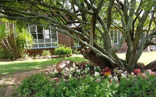 4 Bedroom House in Gallo Manor