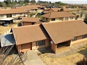 3 Bed House in Kosmos Park