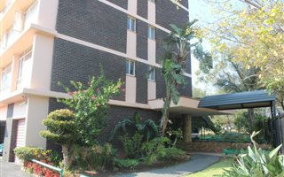 2 Bedroom Apartment in Weavind Park