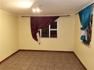 3 Bed House in Pelikan Park