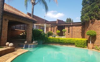 5 Bedroom House in Waterkloof Heights