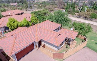 3 Bedroom House in Noordwyk