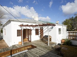 2 Bed House in Harfield Village