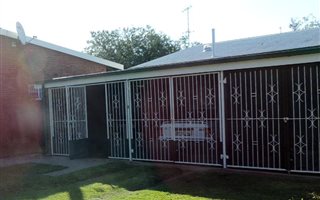 2 Bedroom Apartment in Modimolle