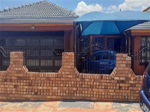 4 Bed House in Soshanguve