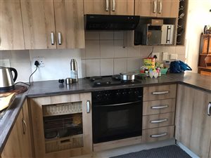 2 Bed Apartment in Jansen Park