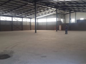 2206 m² Industrial space in Commercia