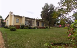 3 Bedroom House in Signal Hill