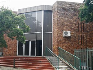1316.67004394531 m² Office Space in Menlo Park