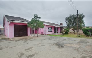 4 Bedroom House in Oudtshoorn