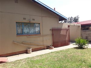 3 Bed House in Vanderbijlpark SE