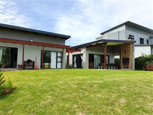 4 Bed House in Palm Lakes Estate