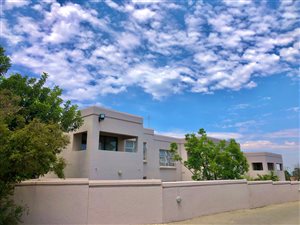 2 Bed Apartment in Kyalami