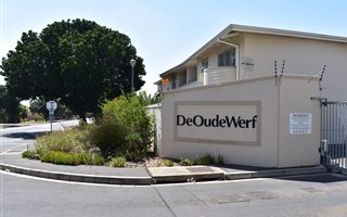 1 Bedroom Apartment in Paarl