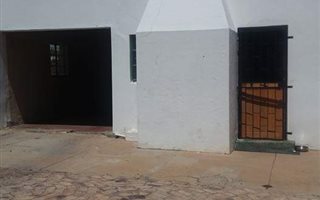 3 Bedroom House in Klawer