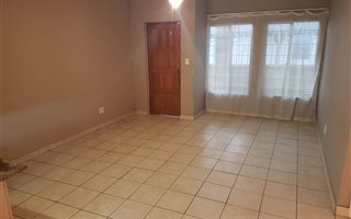 2 Bedroom Garden Cottage in Witkoppie Ridge