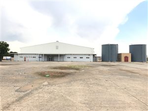 6725 m² Industrial space in Hughes