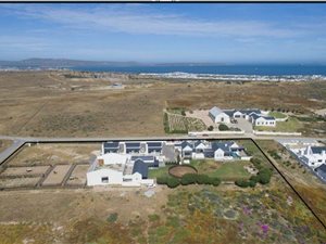 6 Bed House in Olifantskop