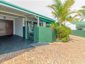 2 Bed Townhouse in Krugersdorp North