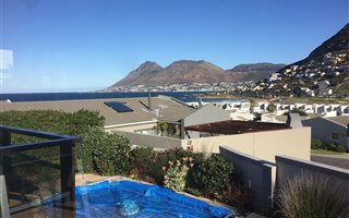 2 Bedroom House in Glencairn Heights