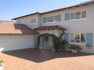 3 Bed House in Needwood