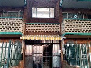 3 Bed Flat in Rosettenville