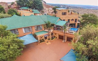 5 Bedroom House in Chancliff