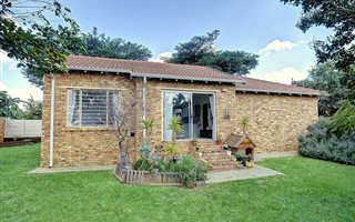 2 Bedroom Simplex in Radiokop