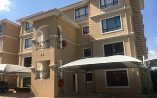 2 Bedroom Apartment in Carlswald Estate