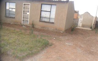 2 Bedroom House in Duduza