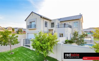 4 Bedroom House in The Hills