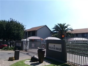 3 Bed Townhouse in Verwoerdpark