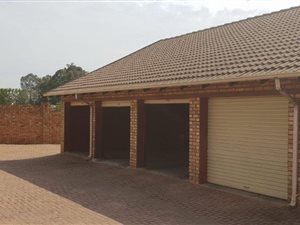 2 Bedroom House in Dalpark